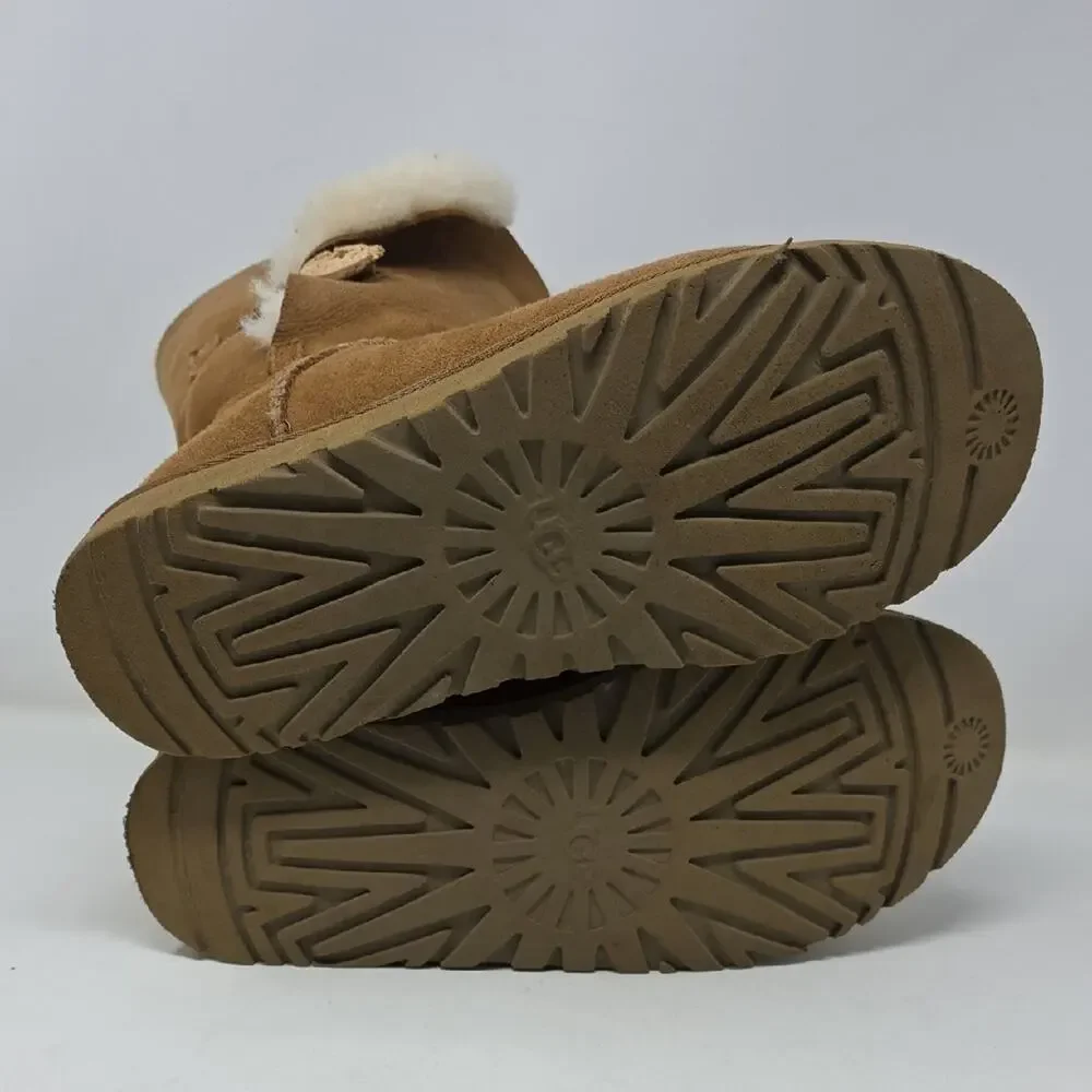 UGG Tan Shearling Winter Boots Size 9